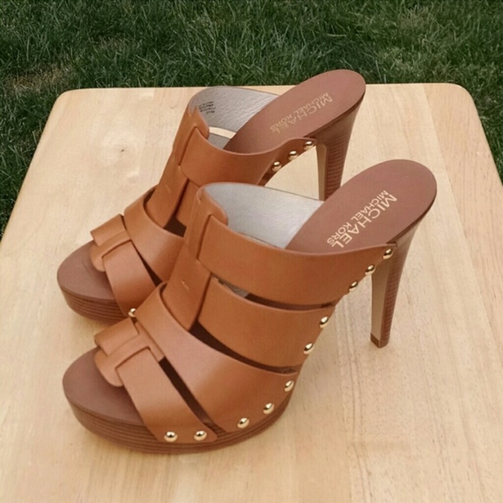 MICHAEL Michael Kors - Leather Mule Pump 8